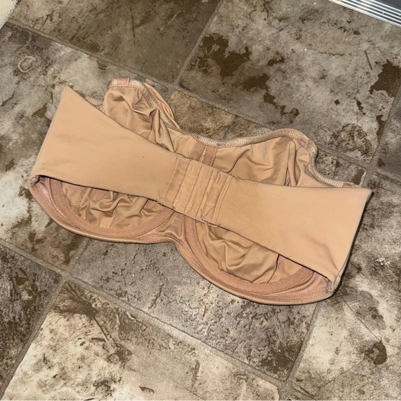 Women’s Delimira Brand Nude Strapless Soft Comfy Bandeau Bra size 34E - Picture 5 of 14